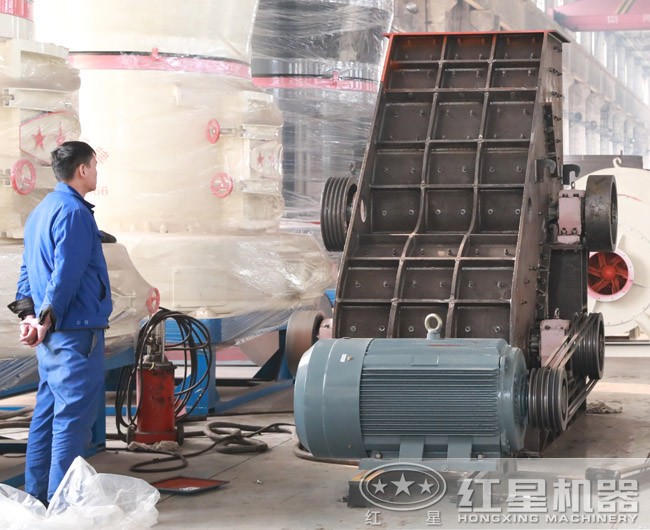 雙級粉碎機(jī),安裝完畢 雙級粉碎機(jī),安裝完畢