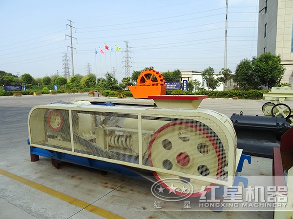 強力細(xì)碎對輥機