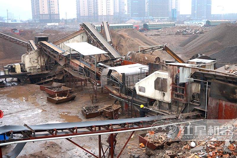 建筑垃圾破碎機(jī)-輪胎式移動破碎站，雙機(jī)聯(lián)合